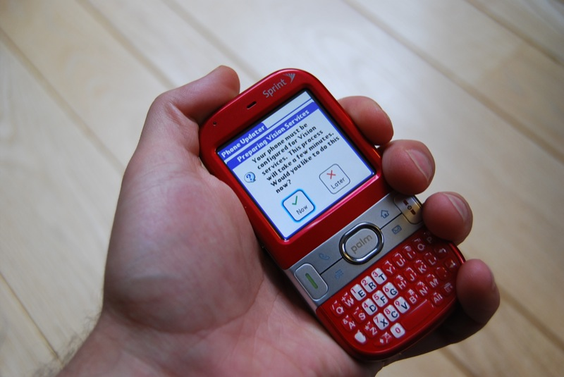 Illustration for article titled Palm Centro Unboxed and Reviewed (Verdict: Yep, Definitely Gonna Sell Loads of 'Em)